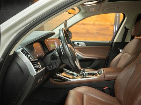 Used 2020 BMW X7 xDrive40i w/ Premium Package image 10