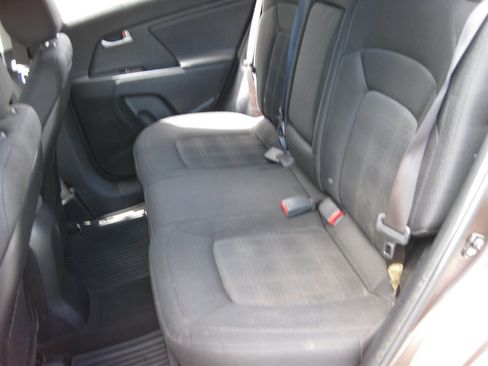 Used 2013 Kia Sportage LX FWD image 22
