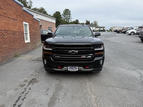 Used 2018 Chevrolet Silverado 1500 LT w/ Redline Edition image 2