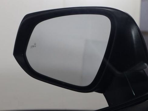 Used 2025 Toyota RAV4 XLE FWD image 35