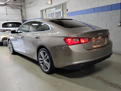 Used 2023 Chevrolet Malibu LT w/ Driver Confidence Package FWD image 3
