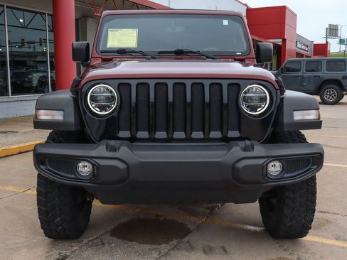 Used 2021 Jeep Wrangler Unlimited Sport AWD/4WD image 3