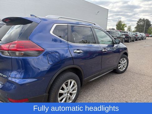 Used 2019 Nissan Rogue SV AWD/4WD image 5