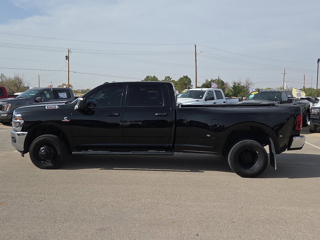 Used 2025 RAM 3500 Tradesman AWD/4WD image 2