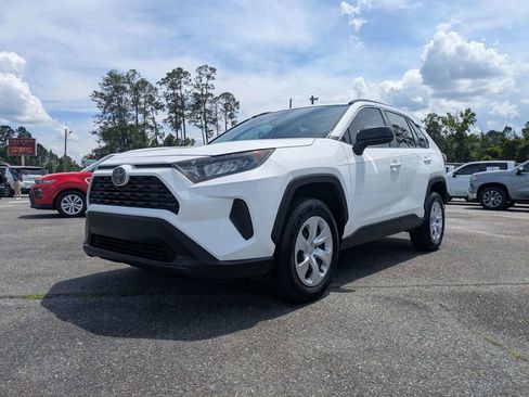Used 2020 Toyota RAV4 LE FWD image 8