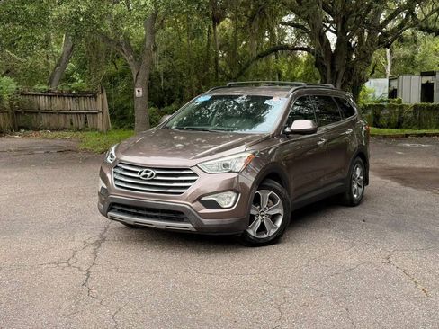 Used 2015 Hyundai Santa Fe GLS FWD image 1