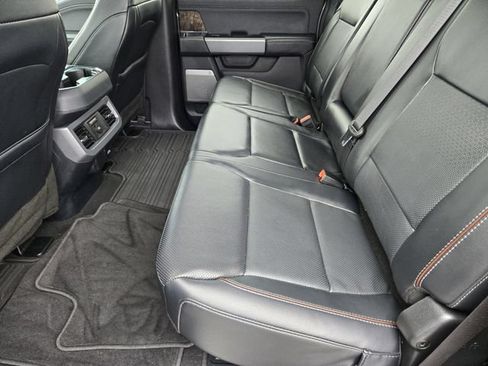 Certified 2024 Ford F250 Lariat w/ Lariat Ultimate Package AWD/4WD image 29