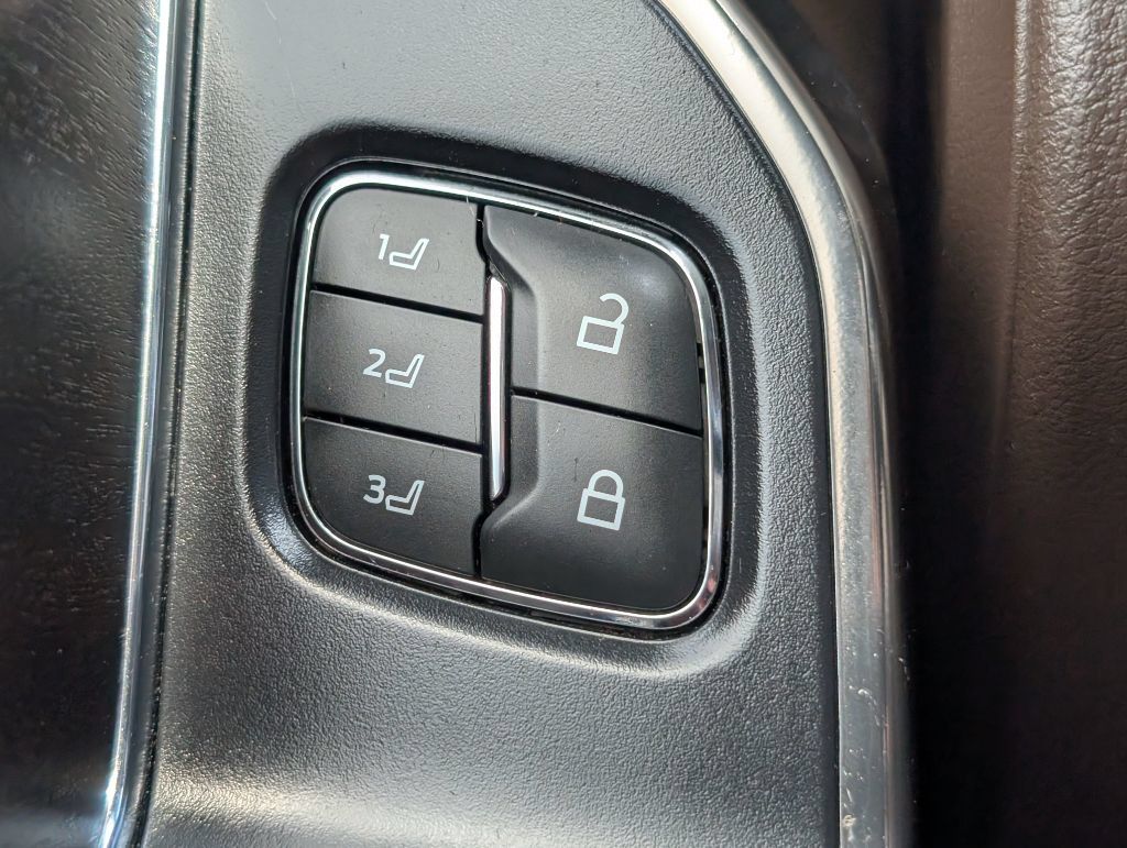 Used 2022 Ford F150 King Ranch w/ Equipment Group 601A High AWD/4WD image 11