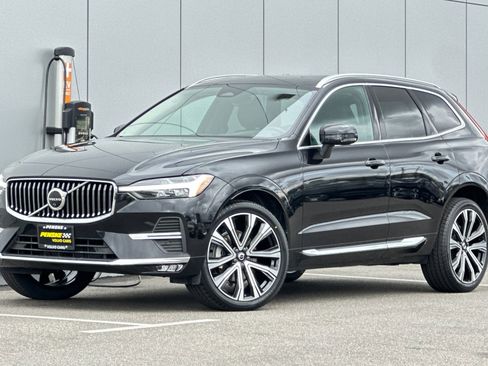 Used 2023 Volvo XC60 B5 Ultimate w/ Climate Package image 1