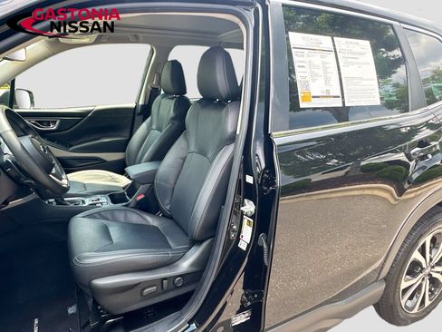 Used 2023 Subaru Forester Limited AWD/4WD image 26