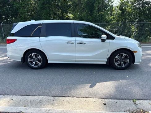 Used 2018 Honda Odyssey Touring image 4
