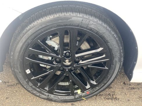 New 2026 Toyota Camry SE image 10