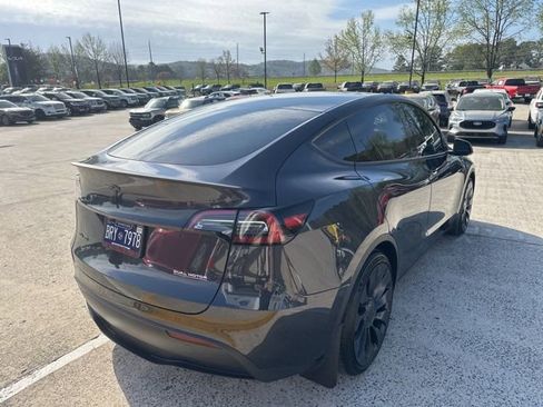 Used 2024 Tesla Model Y Performance image 11