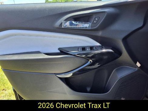 New 2026 Chevrolet Trax LT w/ LT Convenience Package FWD image 13