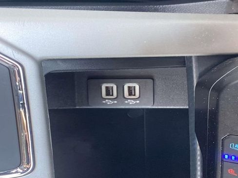 Certified 2020 Ford F150 Lariat w/ Equipment Group 502A Luxury image 33