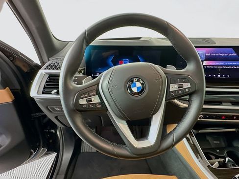 Used 2025 BMW X5 xDrive40i image 14