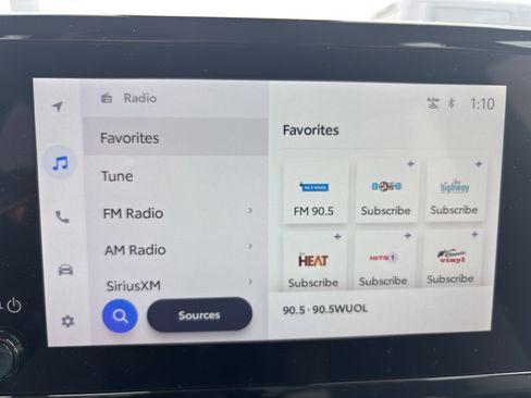 Used 2025 Toyota Corolla LE w/ LE Premium Package image 7
