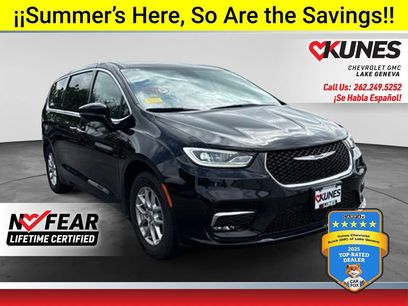 Used 2024 Chrysler Pacifica Touring-L