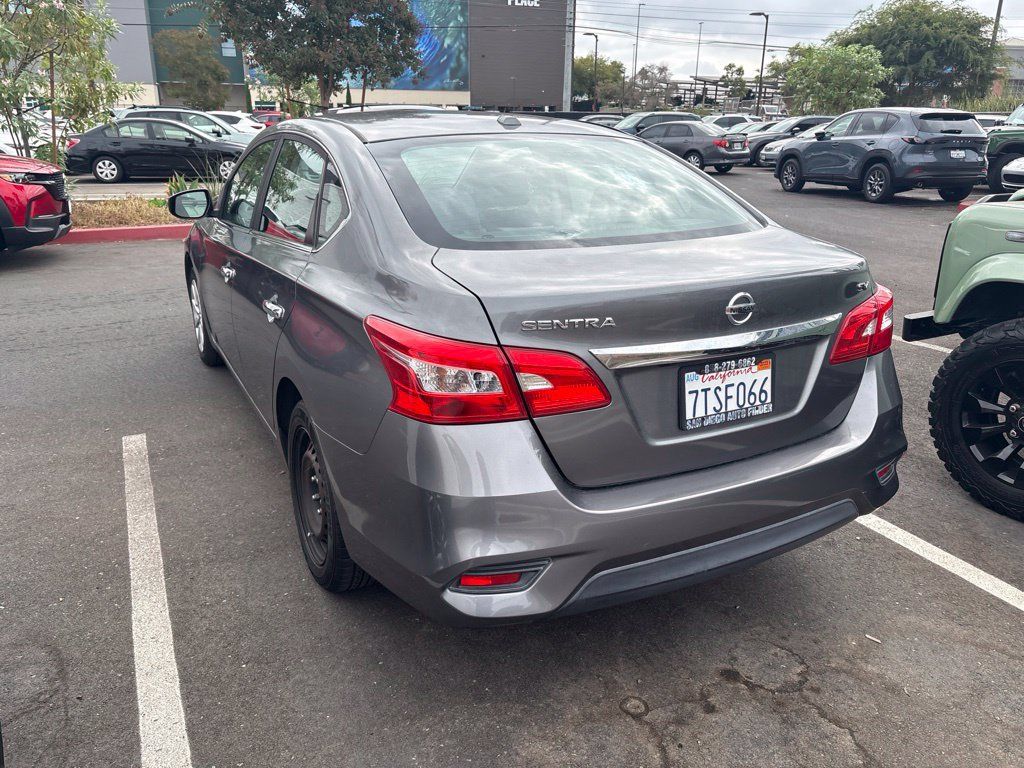 Used 2016 Nissan Sentra SV FWD image 9
