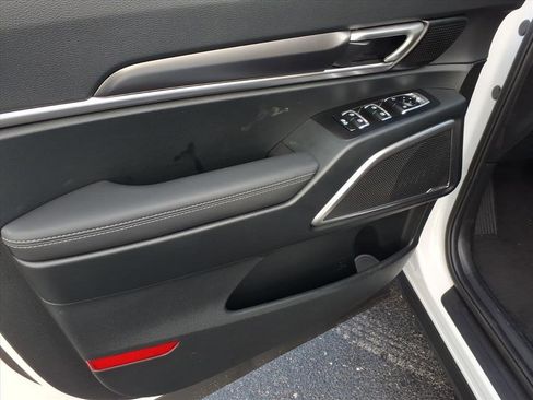 New 2025 Kia Telluride LX image 12