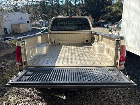 Used 2001 Ford F350 XL image 12