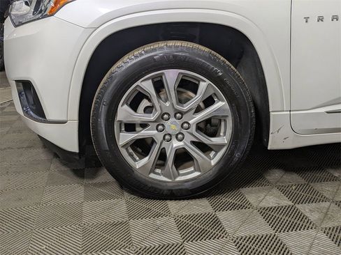 Used 2018 Chevrolet Traverse Premier image 37