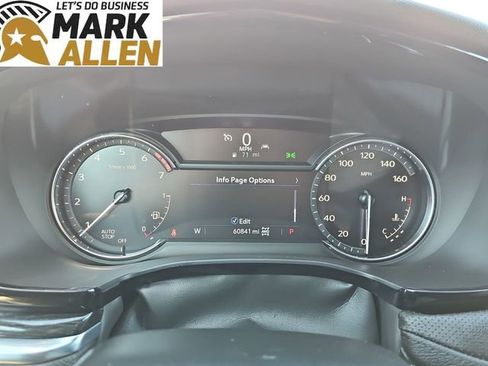 Used 2022 Cadillac XT5 Premium Luxury AWD/4WD image 11