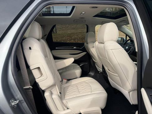 Used 2023 Buick Enclave Avenir w/ Avenir Technology Package image 10