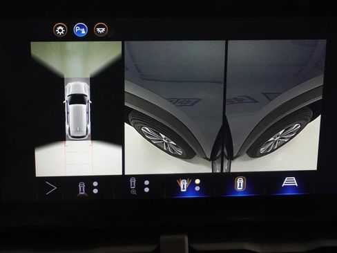 New 2026 Chevrolet Equinox LT w/ Safety and Technology Package image 33