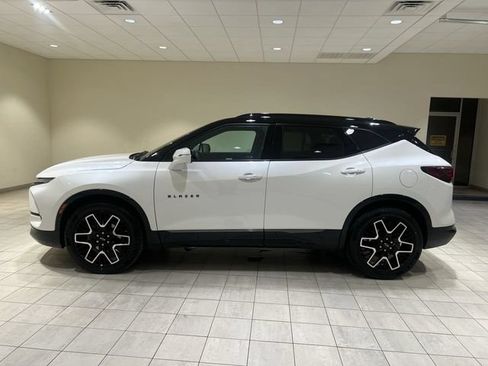 Used 2023 Chevrolet Blazer RS w/ Driver Confidence II Package AWD/4WD image 2