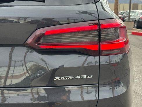 Used 2023 BMW X5 xDrive45e w/ Climate Comfort Package image 20
