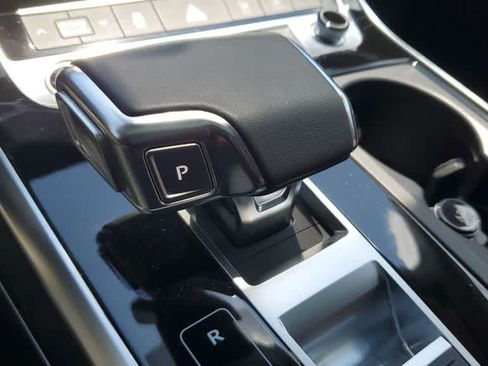 Certified 2023 Audi Q8 Premium w/ Convenience Package AWD/4WD image 32