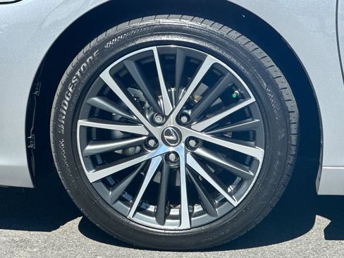 Certified 2023 Lexus ES 300h w/ Premium Package FWD image 35