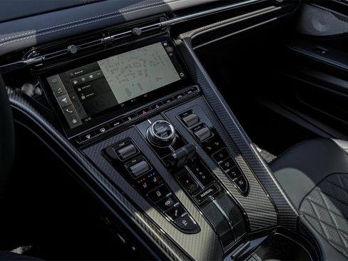 New 2025 Aston Martin DB12 Coupe image 8