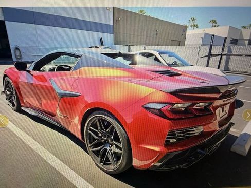 Used 2024 Chevrolet Corvette Z06 w/ Z07 Performance Package image 4