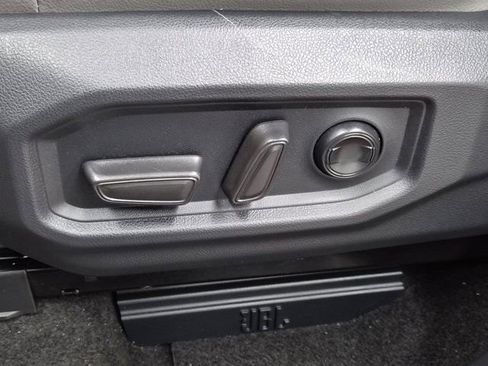 Used 2022 Toyota Tundra Limited image 22