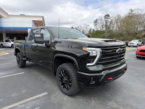 New 2026 Chevrolet Silverado 2500 LT w/ Trail Boss Package AWD/4WD image 3