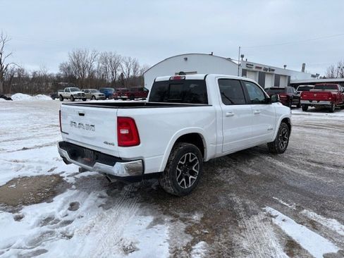 Used 2025 RAM 1500 Laramie AWD/4WD image 4