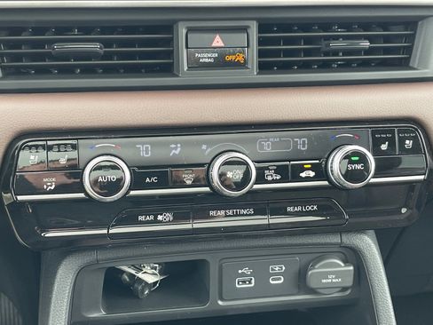 New 2025 Honda Pilot Elite image 24