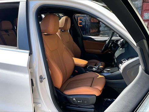 Used 2024 BMW X3 sDrive30i w/ Convenience Package image 9