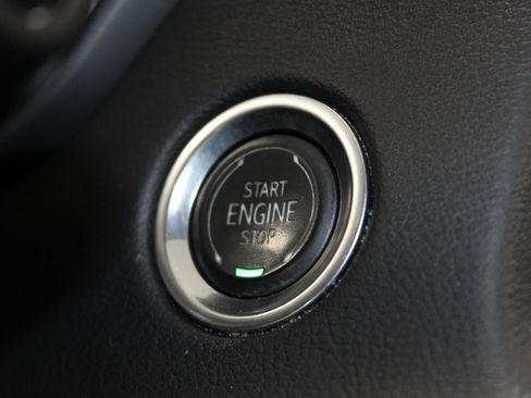 Used 2021 Cadillac XT4 Sport FWD image 38