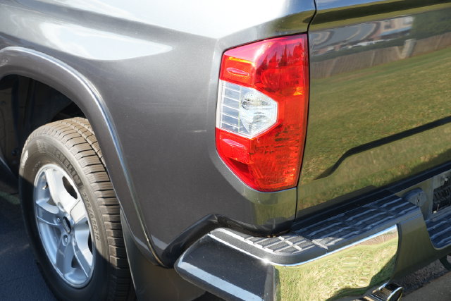 Used 2018 Toyota Tundra SR5 w/ SR5 Upgrade Package RWD image 16