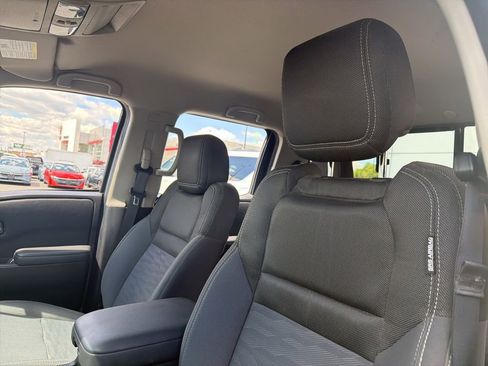 Certified 2023 Nissan Frontier SV w/ SV Convenience Package AWD/4WD image 10