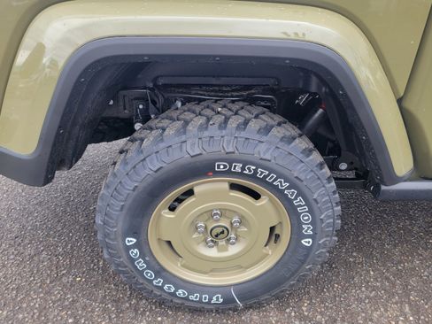 New 2026 Jeep Gladiator Sport image 10