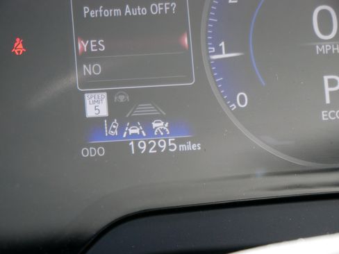 Used 2024 Lexus RX 350 FWD w/ Technology Package image 4