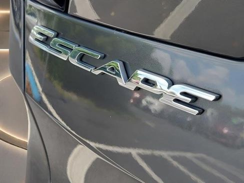 Used 2019 Ford Escape SE AWD/4WD image 25