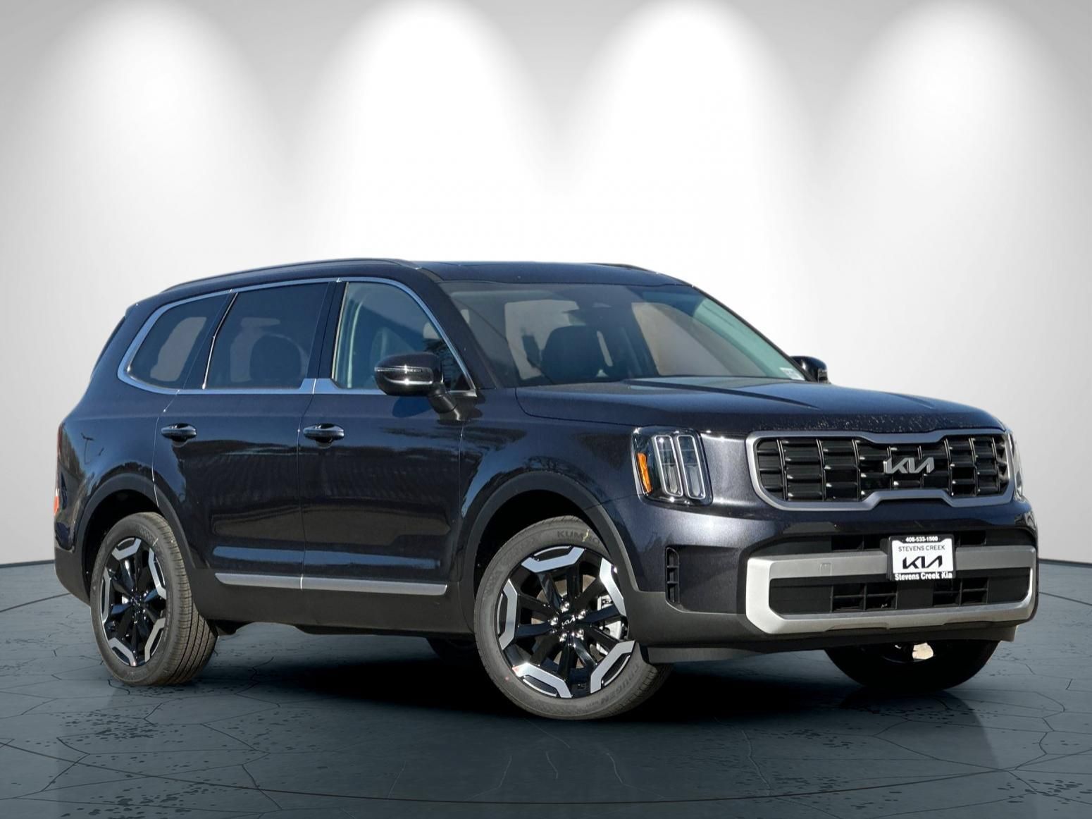 New 2025 Kia Telluride S FWD image 2