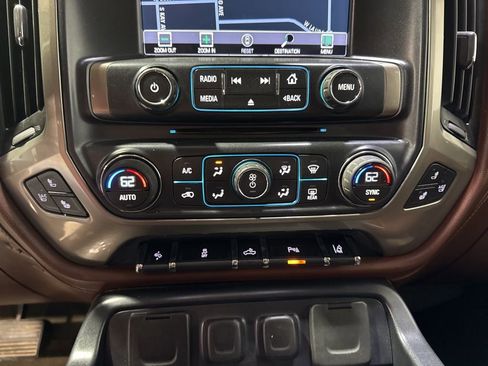 Used 2015 Chevrolet Silverado 1500 High Country w/ High Country Premium Package image 20