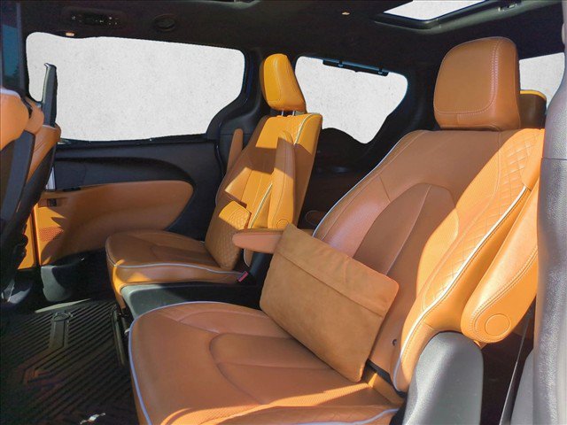 Used 2021 Chrysler Pacifica Pinnacle FWD image 22