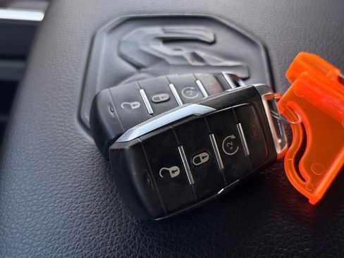 Used 2022 RAM 1500 Laramie image 38